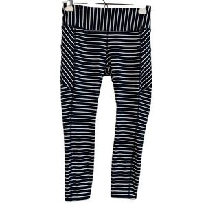 Athleta Stripe Yoga Capri Leggings with Pockets Athletic Wear Size S Petite